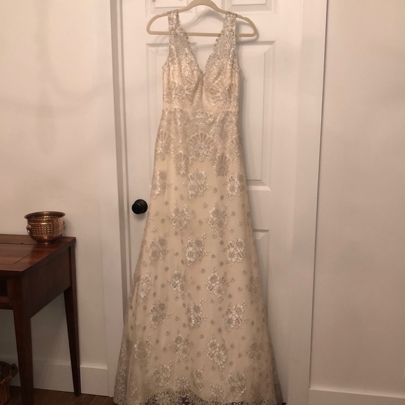 Lela Rose Dresses & Skirts - Lela Rose bridal dress